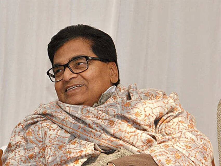 Keshav Prasad Maurya, Ram Gopal Yadav