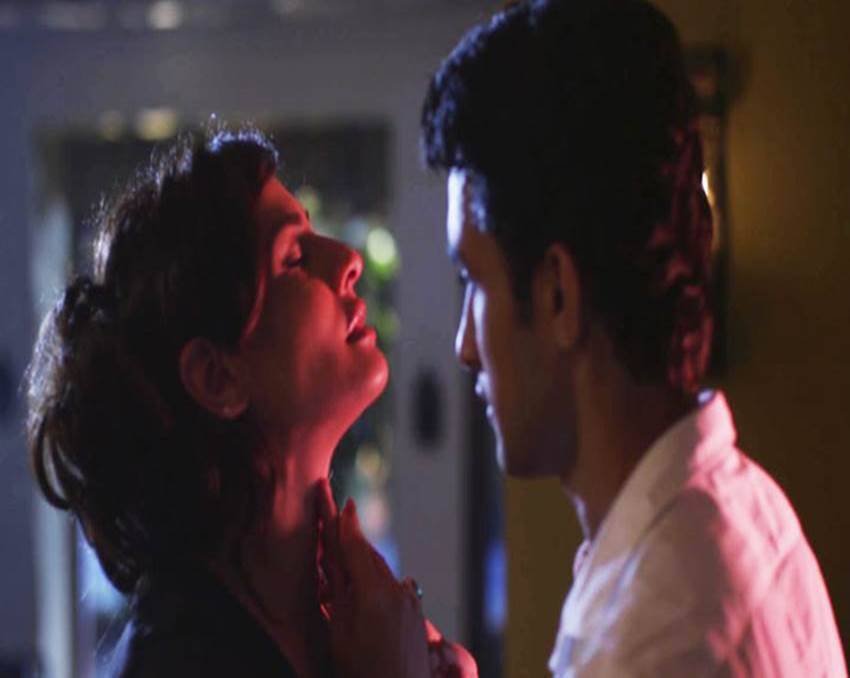 इस फिल्म में उनके साथ आशीष बिस्ट नज़र आए थे। इस फिल्म के सीन्स को लेकर काफी विवाद हुआ था। सेंसर बोर्ड ने इसके टीवी टेलीकास्ट पर रोक लगा दी थी।