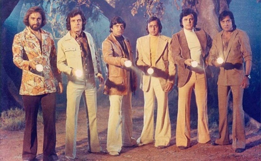 साल 1976 में राजकुमार कोहली ने नागिन नाम से एक फिल्म बनाई थी। एक से बढ़कर एक सुपरहिट सितारों से सजी ये फिल्म जबरदस्त हिट साबित हुई थी। ( यह भी पढ़ें: सनी देओल – डिंपल कपाड़िया से शत्रुघ्न सिन्हा – रीना रॉय तक, खूब रहे अफेयर के चर्चे, जानिए कितनी फिल्मों में साथ किया काम )