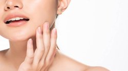 इन 6 स्वास्थ्य परेशानियों का संकेत हो सकते हैं महिलाओं की ठुड्डी पर बाल आना, जानें