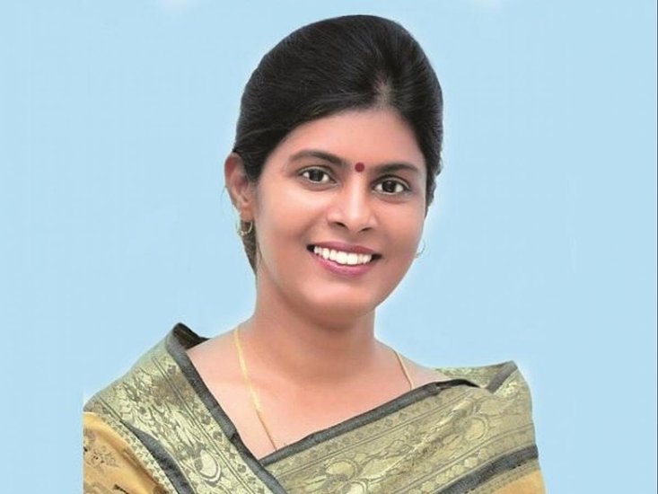 Dimple Yadav, Anupriya Patel