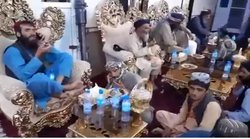 खाने के तरीके से ही दिखता है ये कितने जानवर हैं- तालिबान पर बिफरे फिल्ममेकर, बोले- US ने गिफ्ट में दे दिए सब हथियार