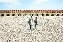 तेल के देश में पानी के लिए हाहाकार