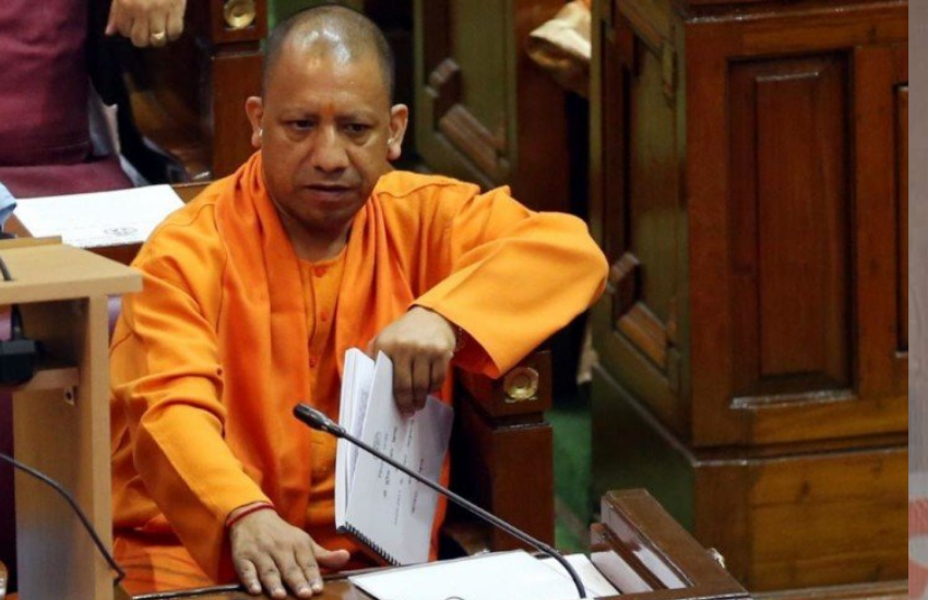 योगी ने कहा था कि बच्चा उन टोपी वालों को देखकर अपनी मां से डर कर लिपट गया था।योगी ने कहा कि यूपी में लाल टोपी वाले से ढ़ाई साल का बच्चा तक डर गया था।