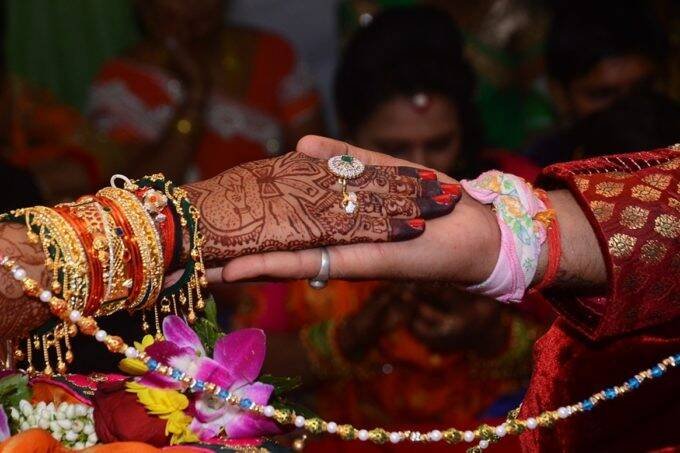 lucky zodiac sign, lucky girl according to zodiac sign for husband, best wife according to zodiac,