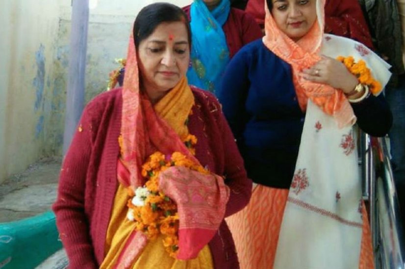 गरिमा सिंह ने अपने चुनावी हलफनामे में बताया है कि उनके पास गाड़ियों के नाम पर सिर्फ एक मारुति 800 है। 