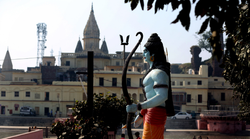 AIMIM के पोस्टर में अयोध्या को बताया गया फैजाबाद, आपत्ति जता बोले संत- सही जिक्र न किया तो ओवैसी की सभा न होने देंगे