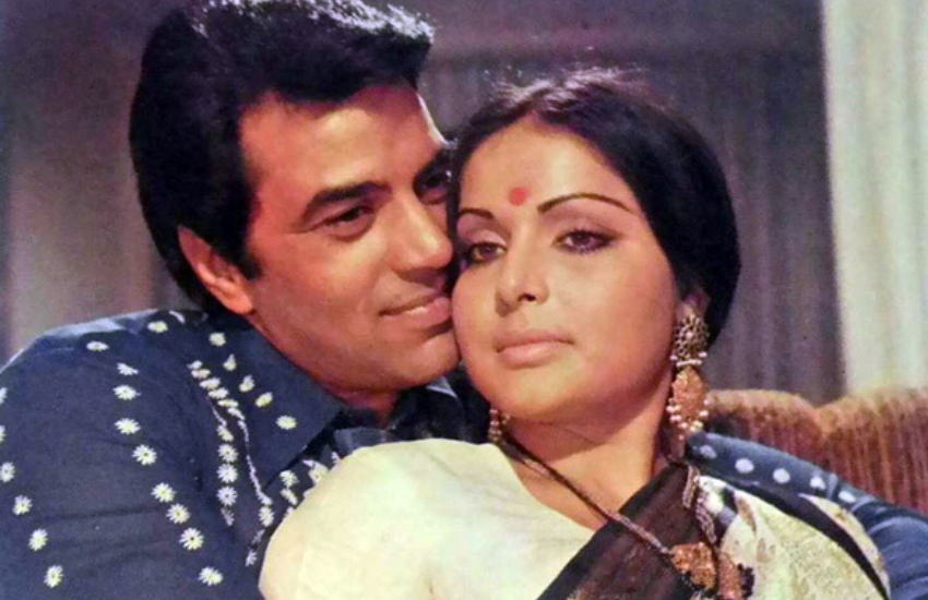 स्क्रीन की बात करें तों धर्मेंद्र की जोड़ी राखी के साथ भी खूब जमी थी। आशा पारेख के साथ भी उनका ऑनस्क्रीन जोड़ी लाेगों को खूब पसंद की गई थी।