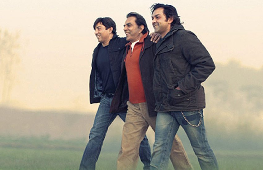 सनी देओल पारिवारिक इंसान हैं। संयुक्त परिवार में रहना उन्हें पसंद है। वे अपने परिवार के काफी क्लोज हैं। वह अपने परिवार को अपनी सबसे बड़ी ताकत और सबसे बड़ी कमजोरी भी बताते हैं।