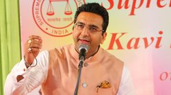 आज नहीं पकड़ा तो उड़ जाएगा- लाइव शो में अखिलेश यादव के नेता के लिए पिंजरा मंगवाने लगे बीजेपी के गौरव भाटिया