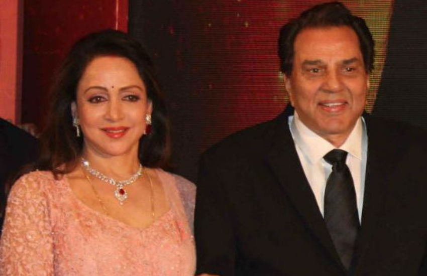हेमा ने बताया था कि वह एक दिन में कई शिफ्टों में काम करने लगी थीं ताकि वह 80 लाख इनकम टैक्स को जमा कर सकें। इसे भी पढ़ें- जब गुस्से में हेमा मालिनी ने छोड़ दिया था शो, भद्दे मजाक से हुई थीं नाराज