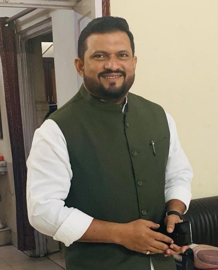लक्षद्वीप से एनसीपी के मोहम्मद फैजल के पास अपना कोई घर नहीं है। उनकी कुल संपत्ति 938,641 रुपए की है।