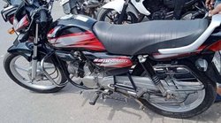 43 हजार रुपये में बिक रही चार साल पुरानी Hero HF Deluxe, चल चुकी है 11 हजार किलो मीटर