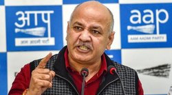 पहले तो अस्पताल और यूनिर्सिटी बनाने की करते थे बात – राममंदिर के दर्शन को पहुंचे मनीष सिसोदिया को यूं ट्रोल कर रहे लोग