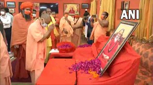 Narendra Giri, Mystery of Mahant Death