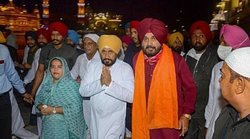 पंजाब चुनावः चन्नी-सिद्धू के झगड़े में सोनिया का दखल, 31 सीटों पर फैसले के लिए बनाई सब कमेटी