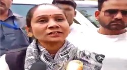 मिल गईं बहन जी की उत्तराधिकारी- BSP विधायक बोलीं, 1000 रुपए तक घूस में बुराई नहीं तो कुमार विश्वास ने यूं ली चुटकी