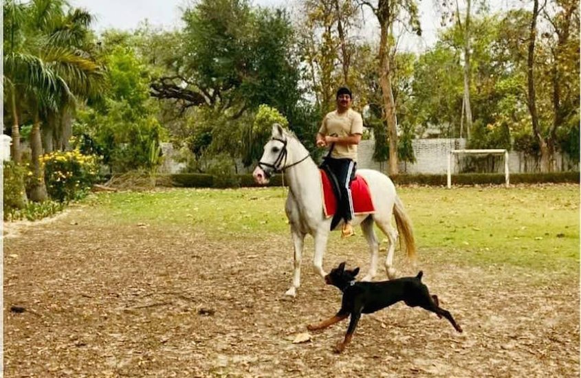 राजा भैया की मां का कहना था कि टीवी चैनल उनके बेटे को अकसर घोड़े पर बैठे दिखाते हैं। मगरमच्छों को मांस खिलाने की फोटोशॉप्ड तस्वीरें भी दिखाते हैं। मैगजीन और अखबार वाले तो राजा भैया की तस्वीर के बैकग्राउंड में खून दिखाते हैं।