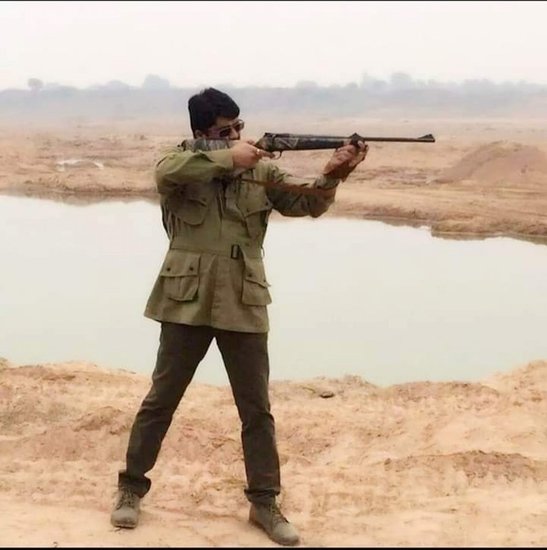 राजा भैया के लिए इस तरह की बातें भी होती रही हैं कि उनके खिलाफ जो कोई भी आवाज उठाता है उसे वह अपने तालाब में मगरमच्छों के सामने फेंक देते हैं। इसीलिए कोई उनके खिलाफ जाने की कोशिश नहीं करता।