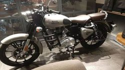 यहां बिक रही 1 साल पुरानी Royal Enfield Classic, चल चुकी है 6 हजार किलोमीटर