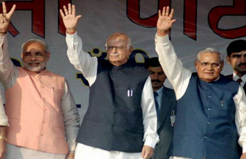 साल 2002 में जब मायावती से बीजेपी ने एक साल में ही अपना समर्थन वापस ले लिया तो वह बीजेपी से बेहद नाराज हुई थीं।