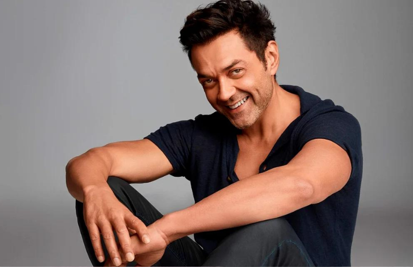 बॉबी देओल (Booby Deol) की इमेज भाई सनी दओल (Sunny Deol) और पिता धर्मेंद्र (Dharmendra) से अलग रही है। धर्मेंद्र और सनी देओल की इमेज सीरियस होने के साथ रोमांटिक भी थी। जबकि सनी एक कदम आगे बढ़ते हुए एक्शन हीरो के रूप में भी अपनी पहचान बना चुके हैं। वहीं, बॉबी अपने नेचर के मुताबिक चुलबुले और रोमाटिंक हीरो रहे हैं, लेकिन बॉलीवुड में कमबैक के बाद वह भी सीरियस रोल करने लगे हैं। एक इंटरव्यू में उन्होंने अपनी शरारतों का काला चिठ्ठा खोला था।