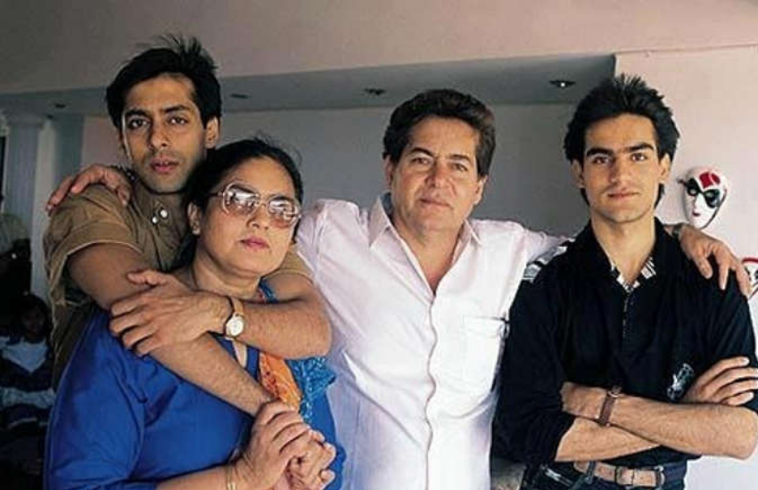 सलमा खान ने हंसते हुए कह दिया कि जो सच है और वह जो महसूस करती हैं वह बता रही हैं। इसे भी पढ़ें- सलमान खान के शो बिग-बॉस का बार-बार ठुकराते हैं ये सेलिब्रिटीज ऑफर, गेम में शामिल न होने के जानिए क्या हैं कारण