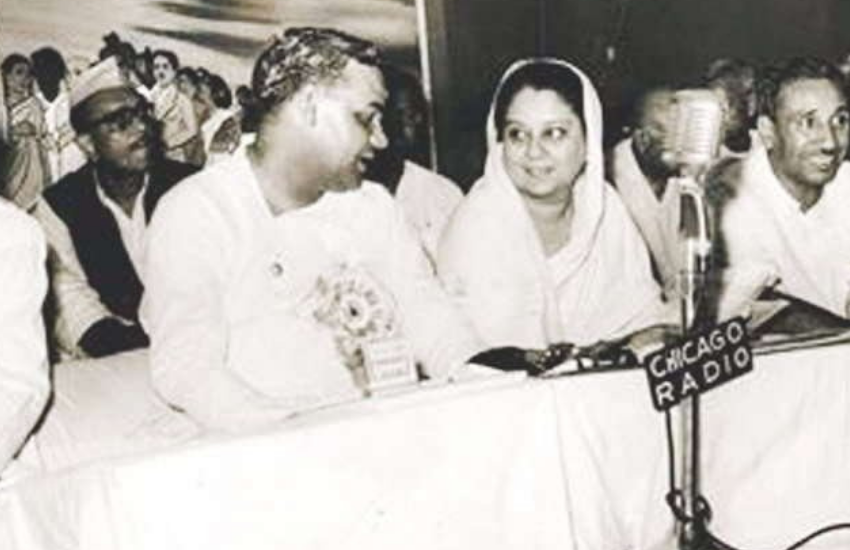 राजामाता सिंधिया भी अटल बिहारी वाजपेयी को अपना धर्मपुत्र मानती थीं और उनके लिए अपने बेटे के खिलाफ जाकर चुनाव प्रचार भी किया था।