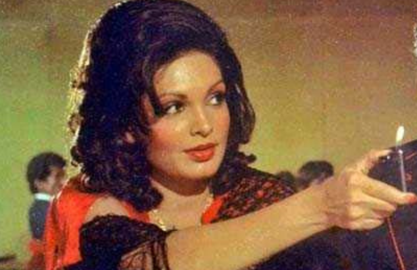 बॉलीवुड की बोल्ड एंड ब्यूटीफुल एक्ट्रेस कही जाने वाली परवनी बॉबी की मौत के बाद जब पोस्टमार्टम रिपोर्ट आई तो सभी हैरान रह गए थे। एक्ट्रेस गुजारात के नवाबी परिवार से ताल्लुक रखती थीं और बॉलीवुड में भी उन्होंने खूब दौलत कमाया था। खानदानी प्रॉपर्टी के अलावा उनकी खुद की कमाई की बहुत सी संपत्ति उनकी मौत के बाद उनके रिश्तेदार हड़पना चाहते थे, लेकिन ये बेशुमार दौलत की मालकिन भूख से मर गई थी।