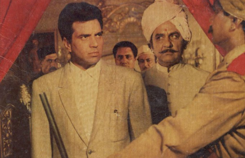 हेमा ने बताया कि उन्हें धर्मेंद्र का इस तरह से खीजना बहुत मजेदार लगता था और वह खूब मजे लिया करती थीं।