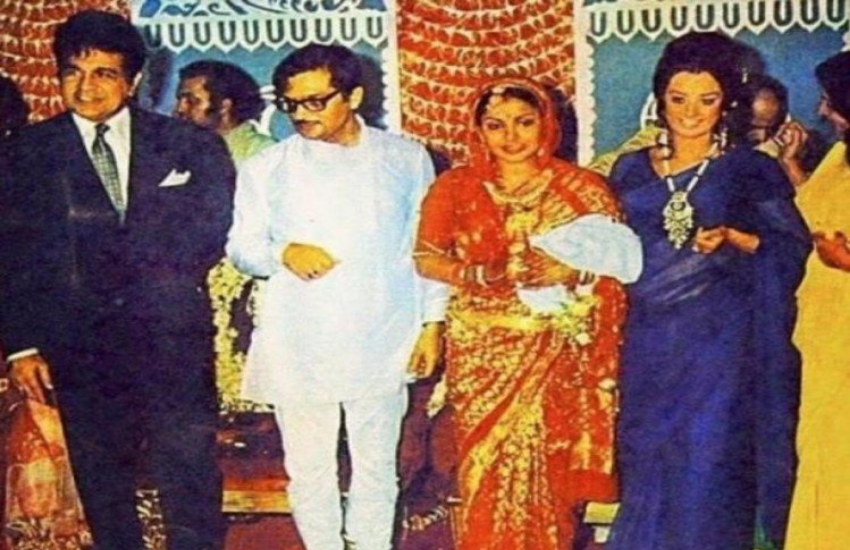 बॉलीवुड वेटेरन एक्ट्रेस राखी की पहली शादी बंगाली फिल्म डायरेक्टर अजय बिस्वास से हुई थीं, लेकिन ये शादी के एक साल बाद ही दोनों का तलाक हो गया। इसके बाद राखी ने संगीतकार गुलजार से शादी की थी। राखी की दूसरी शादी भी सफल नहीं रही थीं और वह गुलजार से अलग हो गईं। हालांकि दोनों ने तलाक नहीं लिया। राखी और गुलजार की एक बेटी भी हैं, जिसका नाम मेघना है।