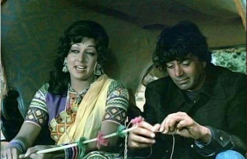 फ़िल्म शोले में बसंती के पीछे गब्बर सिंह के डाकू पड़ जाता है और बसंती अपनी घोड़ी 'धन्नो' से कहती है कि 'भाग धन्नो भाग… आज तेरी बसंती की इज़्ज़त का सवाल है। इसके बाद एक हादसा होता है और तांगा पत्थर से टकरा जाता है। इस हादसे के वक्त बसंती हेमा नहीं रेशमा थीं। खास बात ये है कि रेशमा अपनी पहली ही फिल्म में अपनी जान गंवाने से बची थीं।