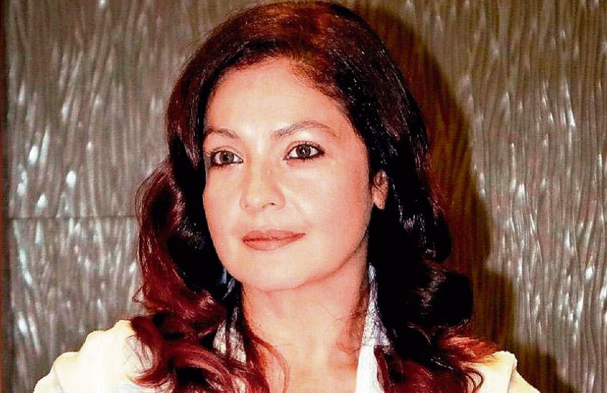 पूजा भट्ट ने 2003 में होस्ट मनीष मखीजा से शादी  की थी, लेकिन 2014 में दोनों का तलाक हो गया। इसके बाद से पूजा ने दोबारा शादी करने से तौबा कर ली।