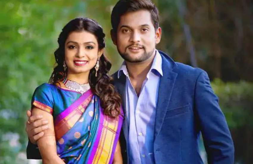 इमली (Imlie) फेम मयूरी देशमुख और उनके पति आशुतोष की लव लाइफ को मुक्कमल जहां मिला, लेकिन ये सफर लंबा नहीं रहा। आशुतोष के सुसाइड करने से मयूरी टूट गईं। अब मयूरी ने आशुतोष के बिना ही अपनी पूरी जिंदगी जीने का फैसला लिया है। सोशल मीडिया पर आए दिन वो अपना दर्द साझा करती रहती हैं।