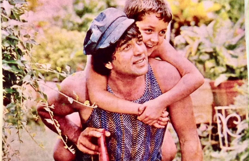 बॉबी का कहना था कि 18 साल की उम्र में जो नादानियां उन्होंने की उसे सोच कर अब हंसी आती है उस वक्त पापा की रोक-टोक बोझिल लगती थी।