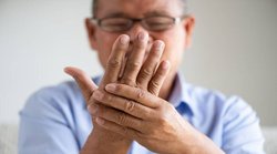क्या Uric Acid के मरीजों को नुकसान पहुंचाता है टमाटर? जानें किन चीजों से करें परहेज