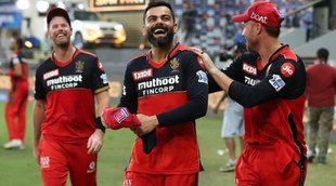 Virat Kohli AB de Villiers celebrate Royal Challengers Bangalore vs MUMBAI INDIANS IPL 2021