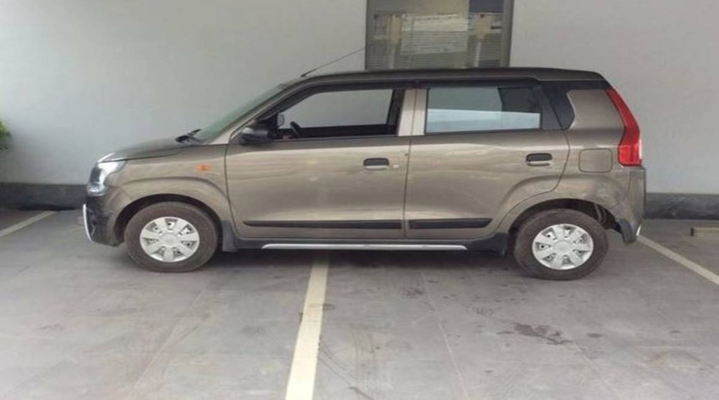 कार दिल्ली में उपलब्ध है जो कि 17 किलोमीटर चल चुकी है। Photo: True Value