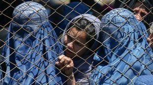 Afghan women, Taliban, Afghanistan, तालिबान में महिलाओं पर अत्याचार, तालिबान न्यूज़, what taliban do with woman, what taliban do with girl, taliban rules for women, afghan women under taliban, afghan women taliban, afghan women protest, afghan women news, afghan mp, jansatta