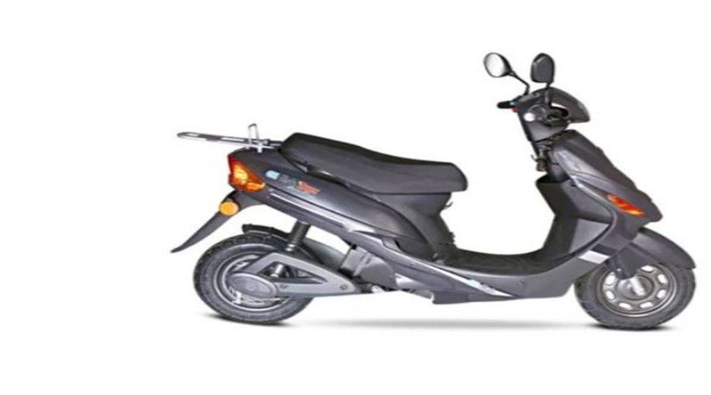 Avon E Mate की बैटरी 8 घंटे में फुल चार्ज हो जाती है। photo: zigwheel