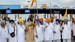 बीजेपी यूपी जीतती है तो क्या आंदोलन बेमतलब हो जाएंगे? एंकर के सवाल पर कांग्रेस ने प. बंगाल का उदाहरण देकर कही ये बात