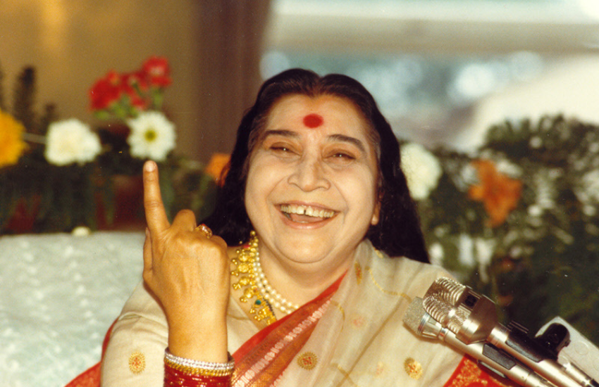 गोविंदा ने बताया कि उनकी मां ने उन्हें कहा था कि अगर वह हीरो बनना चाहते हैं तो कम से कम 25 लाख गायत्री मंत्र का जाप करें।