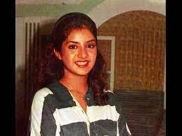 जब नीता, श्याम और अमृता भागकर नीचे पहुंचे, तो देखा कि पार्किंग में दिव्या तड़प रही थीं। उन्हें तुरंत कूपर हॉस्पिटल लाया गया जहां दिव्या ने आखिरी सांस ली और दिव्या की आखिरी मेडिकल रिपोर्ट तैयार करने वाले डॉक्टर के मुताबिक उनके पेट में कुछ मात्रा में एल्कोहल था।