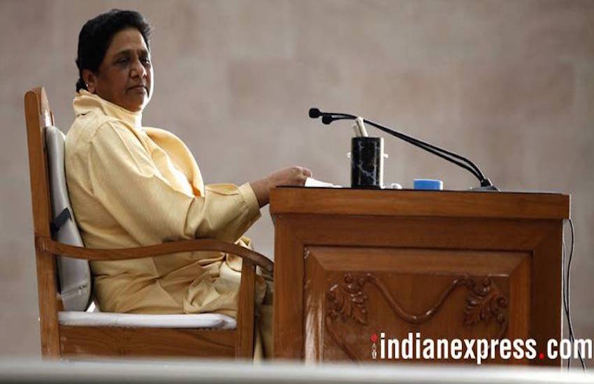 UP Top 7 Richest MLA: बसपा (BSP) चीफ मायावती (Mayawati) पर अकसर उनकी संपत्ति को लेकर विरोधी दल के लोग निशाना साधते रहते हैं। मायावती ने आखिरी बार चुनाव आयोग को जो हलफनामा दिया था उसमें उन्होंने अपनी संपत्ति 111 करोड़ रुपए के करीब बताई थी। हालांकि उनके एक विधायक के पास उनसे भी ज्यादा संपत्ति हैं। आइए जानते हैं यूपी के ७ सबसे अमीर विधायकों के नाम और कितनी है उनकी पास संपत्ति : 