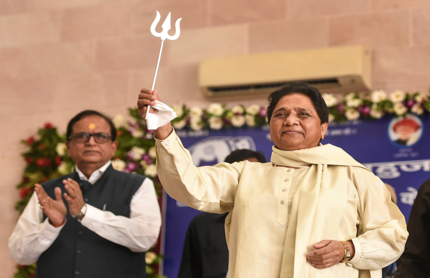 2022 यूपी विधानसभा चुनावों के मद्देनजर बीएसपी ने पूरे प्रदेश में ब्राह्मण वोटरों को साधने के लिए प्रबुद्ध सम्मेलन किए हैं। 7 सितंबर को लखनऊ में इसका समापन हुआ। समापन के मौके पर मायावती ने रैली को संबोधित किया। कार्यक्रम में मायावती के संबोधन से पहले जय श्री राम और जय परशुराम के नारे भी लगे. इसके साथ-साथ पार्टी का पुराना नारा, 'हाथी नहीं गणेश है, ब्रह्मा, विष्णु, महेश है।'