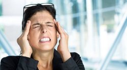 युवाओं में क्यों बढ़ रही माइग्रेन की समस्या, जानिये कारण और बचाव के उपाय