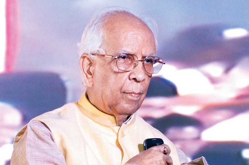 बीजेपी के वरिष्ठ नेता और तत्कालीन विधानसभा अध्यक्ष केशरी नाथ त्रिपाठी ने बसपा की याचिका को किनारे किया और मुलायम को सीएम बनने की हरी झंडी दिखा दी। सरकार बनी तो बसपा के कुछ और विधायक टूटकर सपा में चले आए।