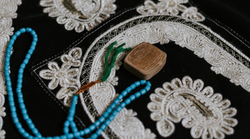 UP: गांधी स्टेडियम में हॉकी कोच ने पढ़ी नमाज, हिंदू संगठनों ने जताई आपत्ति, कहा- हो केस