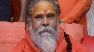 mahant narendra giri, yogi adityanath, abhay dubey