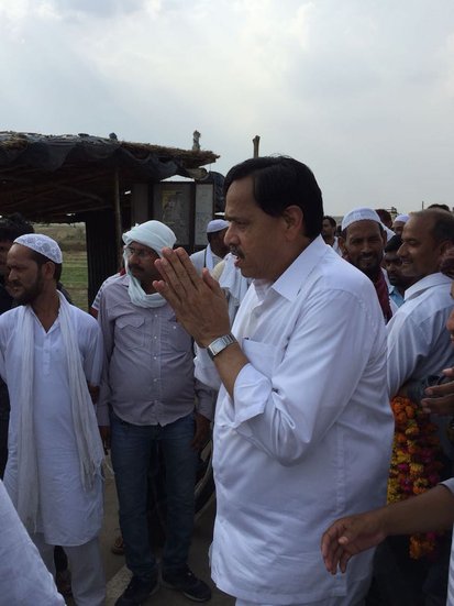 नसीमुद्दीन सिद्दीकी बुंदेलखंड के बांदा जिले में जन्मे। उनके परिवार में कभी कोई राजनीति में नहीं रहा था। इनके बड़े भाई जमीरउद्दीन सिद्दीकी बसपा संस्थापक काशीराम के बहुत करीबी थे। उन्‍होंने ही 1991 में नसीमुद्दीन को बसपा टिकट दिलवाया। 